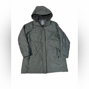 L.L.Bean Women's Winter Warmer Jacket Size 1X Gray Hooded Quilted Sherpa Lined